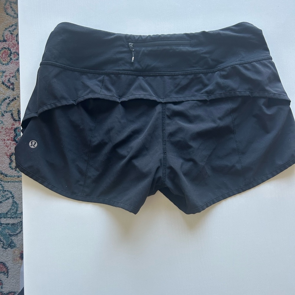 Lululemon size 6/8 shorts
